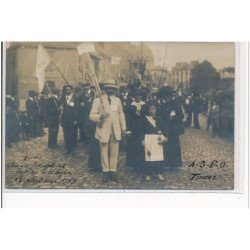 TOURS - CARTE PHOTO - CONCOURS DE PECHE - très bon état