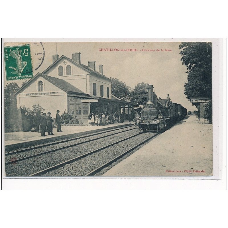 CHATILLON SUR LOIRE - Intérieur de la gare - très bon état