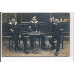 CHERBOURG - CARTE PHOTO - Trois Marins - DESAIX - très bon état