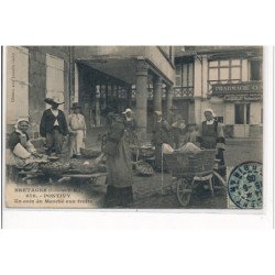 PONTIVY - Un coin du Marché aux fruits - très bon état