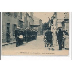 NANTERRE - Les pompiers - Salut au drapeau! - très bon état