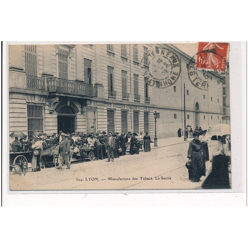 LYON - Manufacture des tabacs - la Sortie - très bon état