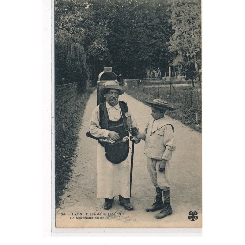 LYON - Place de la Tête d'Or - le Marchand de Coco - très bon état