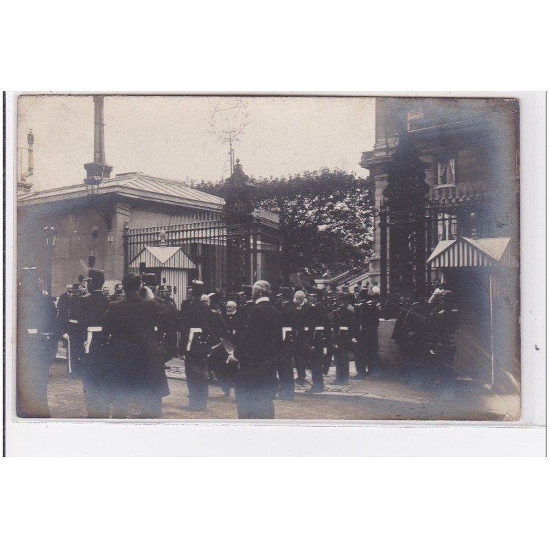 ROCHEFORT - CARTE PHOTO - défilé militaire (carte photo) - bon état