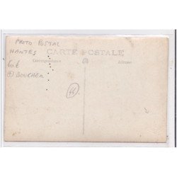 NANTES : carte photo d'un boucher (cachet a sec photo Postal)  - très bon état
