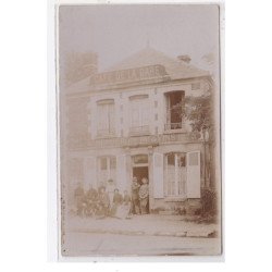 PLESSIS BELLEVILLE : carte photo du café de la gare  - BERGERON marchand de vins - très bon état