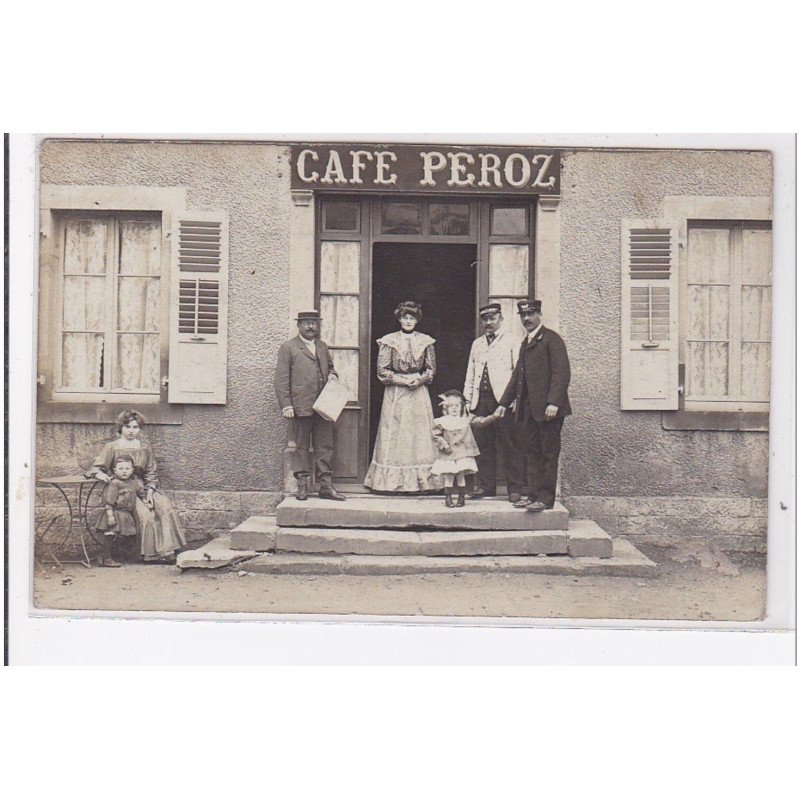 CHAMPAGNEY : carte photo du Café Peroz - très bon état CHAMPAGNEY : carte photo du Café Peroz - très bon état