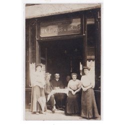 PARIS : carte photo du café """"au rendez-vous des Halles"""" au 1 rue de Bercy - très bon état