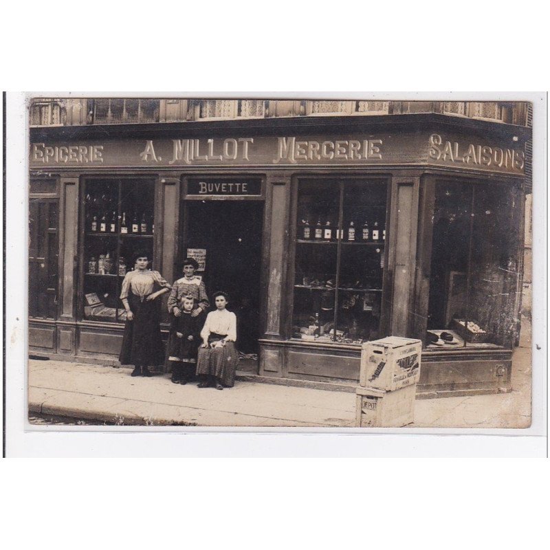 PARIS : carte photo de l'épicerie mercerie MILLOT au 3 rue Pauly - très bon état PARIS : carte photo de l'épicerie mercerie MILLOT au 3 rue Pauly - très bon état