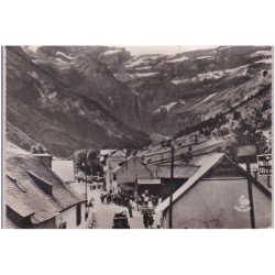 GAVARNIE : le cirque vu de la station - etat