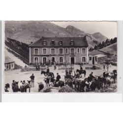 GAVARNIE : l'hotel du cirque - tres bon etat