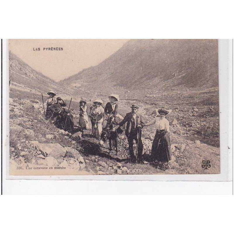 GAVARNIE : une caravane en marche - tres bon etat