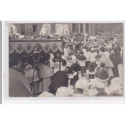 CONCARNEAU : carte photo d'une procession vers 1910 (photo Charles) - très bon état