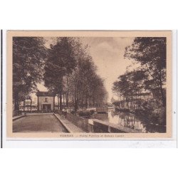 VONNAS : poids publics et bateau lavoir - tres bon etat