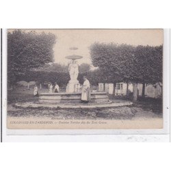 COULONGES-en-TARDENOIS : fontaine terriere dite des trois graces - tres bon etat