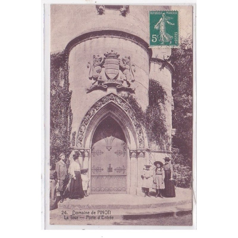 PINON : domaine de pinon, la tour, porte d'entrée - tres bon etat