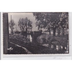 NEUVE-MAISON : le pont et la place - etat