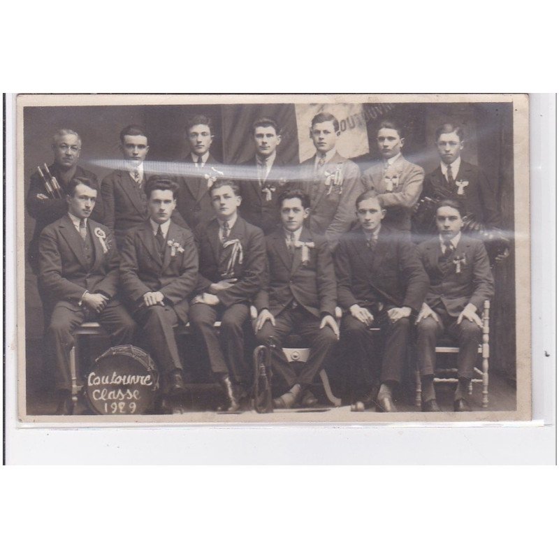COUTOUVRE : carte photo des conscrits (classe 1929) - très bon état