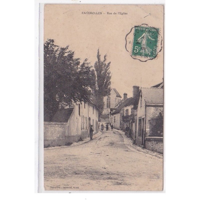 FAVEROLLES : rue de l'eglise - etat