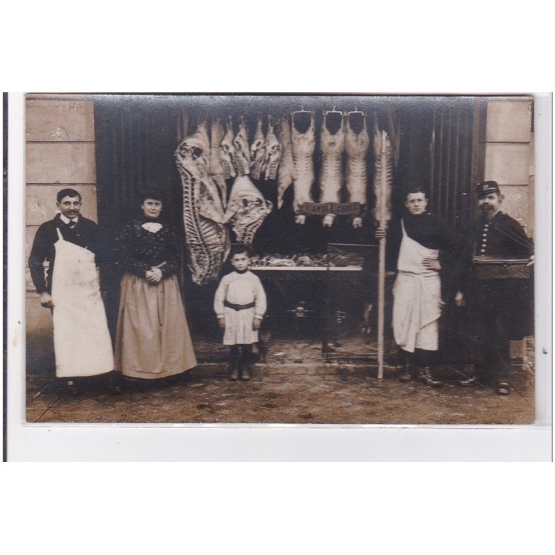 AUBERVILLIERS ? : carte photo d'une boucherie - très bon état