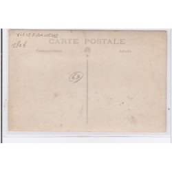 VILLEFRANCHE SUR SAONE :  carte photo d'un marchand de journaux et de cartes postales - très bon état