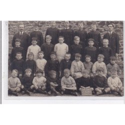 SAINT DIDIER SOUS RIVERIE : carte photo d'une classe de l'école communale - très bon état