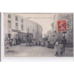 OUROUX : le départ du courrier sur la grande rue (diligence) - très bon état