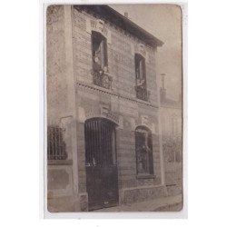 COURBEVOIE : carte photo de la maison ENGHELS (couverture - travaux - plomberie) - état