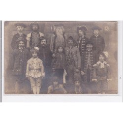 FREPILLON : carte photo d'un groupe à la fête patronale - très bon état