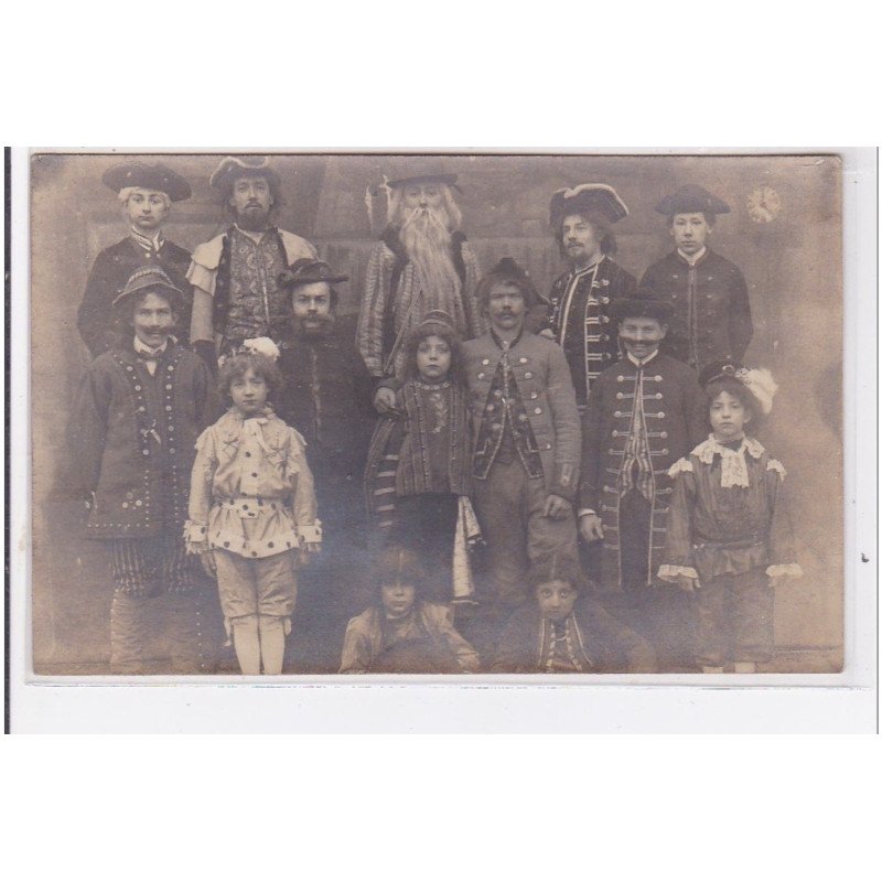 FREPILLON : carte photo d'un groupe à la fête patronale - très bon état