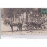 A LOCALISER (chachet 69): carte photo d'un taxi (attelage) - bon état (un coin plié) (format 9 x 15,5cm au lieu de 9x14)