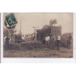 LAGNY (environs) : carte photo d'une batteuse vers 1910  - bon état (un plis)
