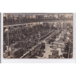 RUEIL : carte photo de l'intérieur de l'usine des cycles et machines à coudre HURTU - très bon état