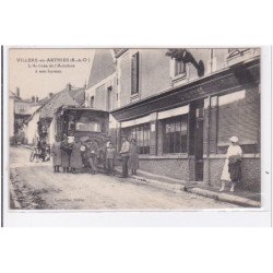 VILLERS EN ARTHIES : l'arrivée de l'autobus à son bureau - très bon état