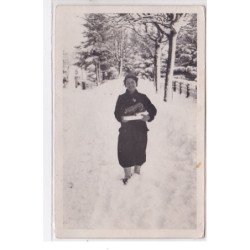 LE REVARD : carte photo de la gagnante du challenge de skis Jacques Bernard (ski-club lyonnais) en 1936  - très bon état