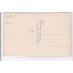 LA ROCHELLE : THOREZ devant la permanence du partis communiste - très bon état