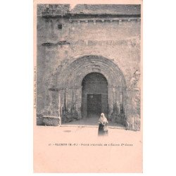 OLORON - Porte d'entrée de l'Eglise Sainte Croix - très bon état