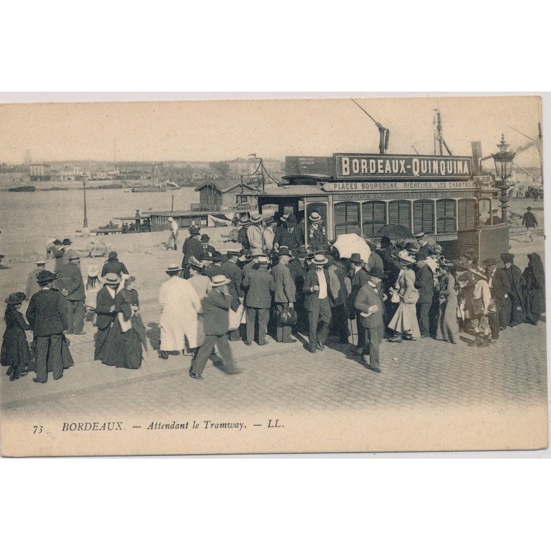 BORDEAUX : Attendant le Tramway - très bon état