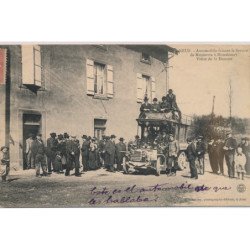 JOEUF : Automobile faisant le Service de Moyeuvre à Homécourt, visite de la Douane - très bon état