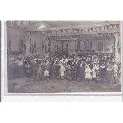 BEZONS : carte photo d'une fête (marchand de cartes postales) - très bon état