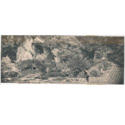 Carte Panoramique - VERSAILLES - Un Photographe prenant la Grotte d'Apollon (28x11) - état