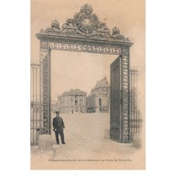 Carte Panoramique - VERSAILLES - Grille d'Honneur du Palais de Versailles (14x18) - très bon état