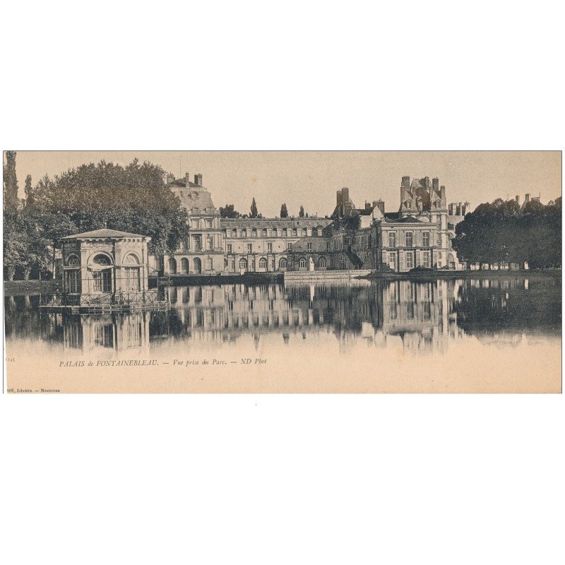 Carte Panoramique - FONTAINEBLEAU - Vue du Palais, prise du Parc (25x11) - très bon état