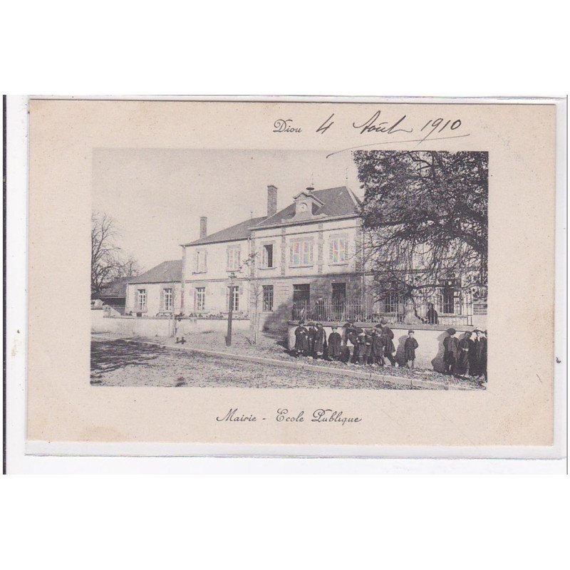DIOU : mairie, ecole publique - tres bon etat