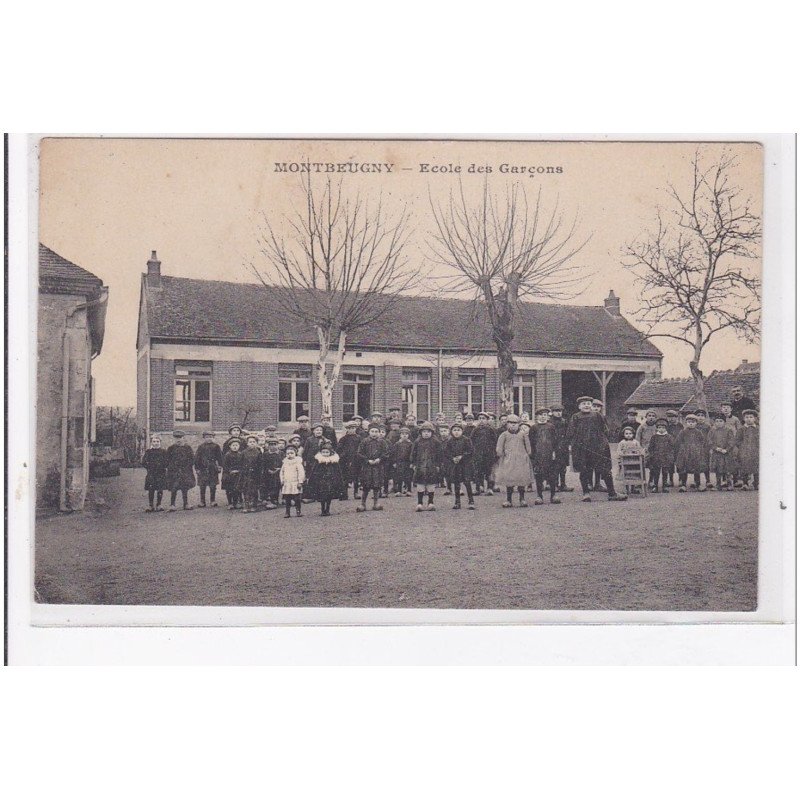 MONTBEUGNY : ecole des garcons - tres bon etat
