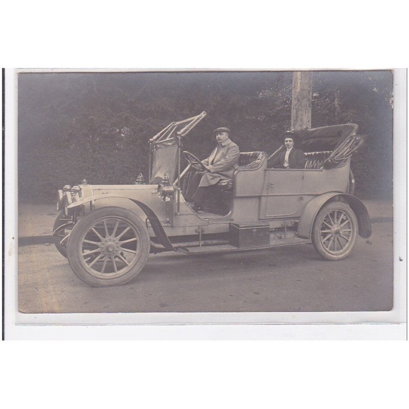 VICHY : automobile - tres bon etat