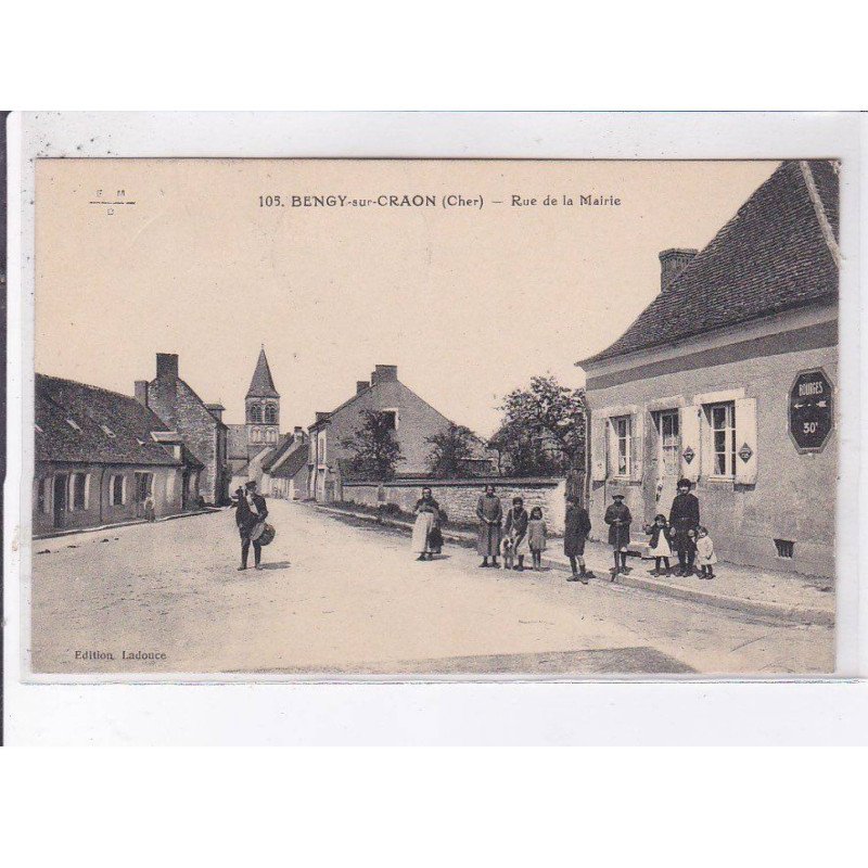 BENGY-sur-CRAON: rue de la mairie, tambour de ville - état