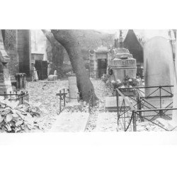 PARIS : cimetiere saint-pierre 18e famille debray - tres bon etat