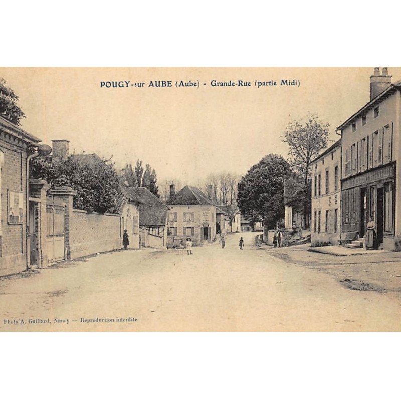 POUGY-sur-AUBE : grande-rue (partie midi) - etat