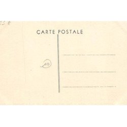 CHAPELLE-VALLON : place de l'ecole eglise cote nord et monument aux morts - tres bon etat